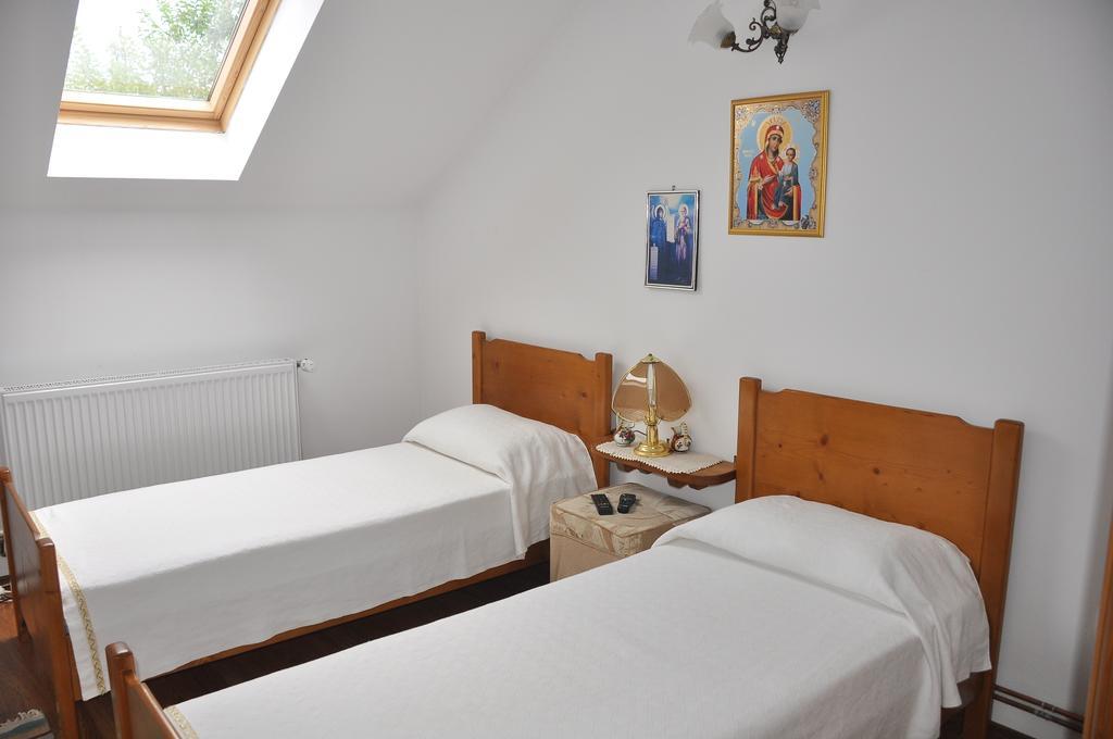 Pensiunea Casa Filoxenia Horezu Quarto foto